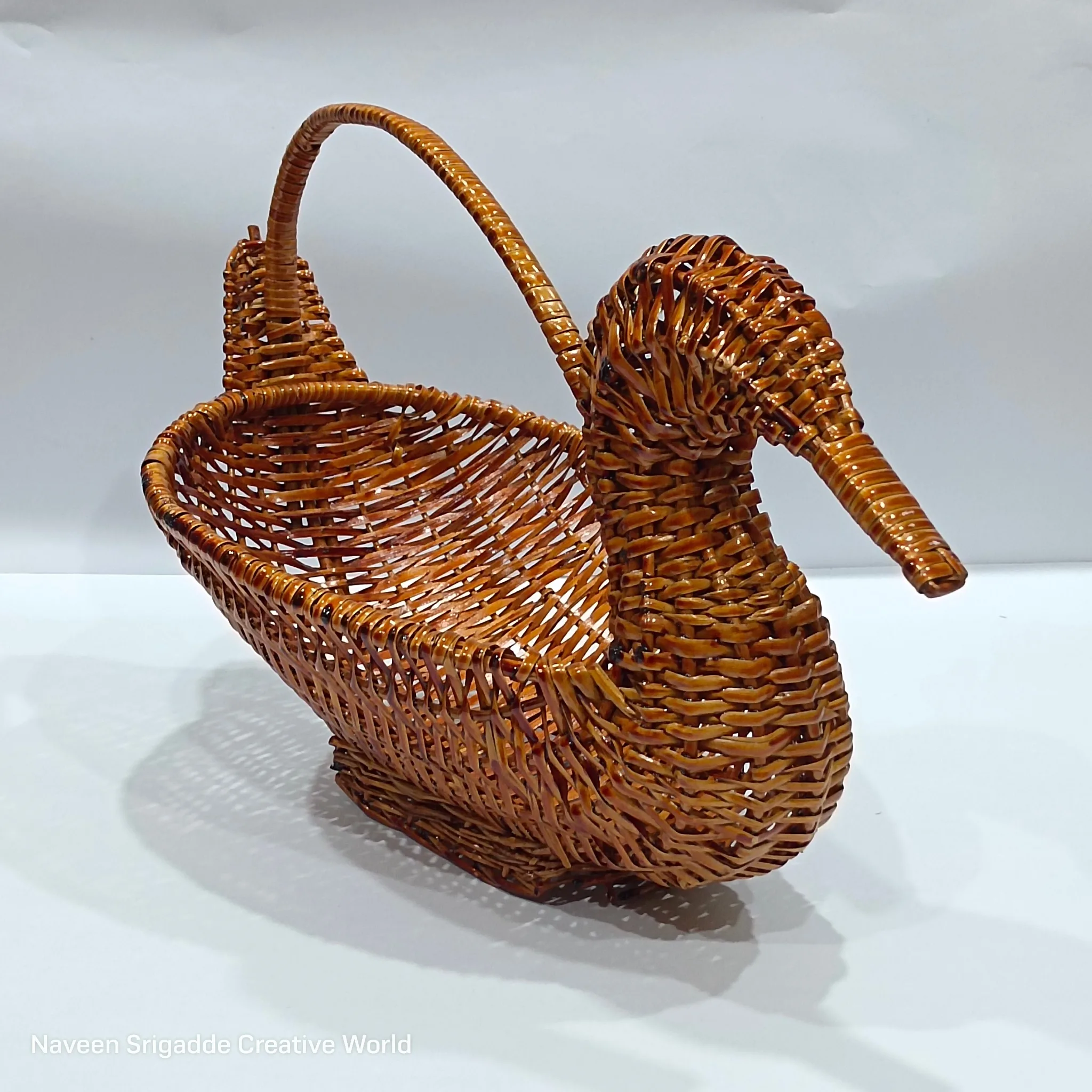 Handicrafts Bamboo Storage Duck Basket with Handle – Pack of 1 Pc